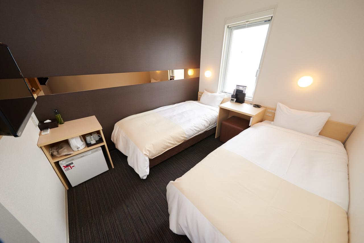 ซูเปอร์ โฮเต็ล เจอาร์ นะระ-เอะกิมะเอะ-ซันโจะโดะริ Hotel นารา ภายนอก รูปภาพ